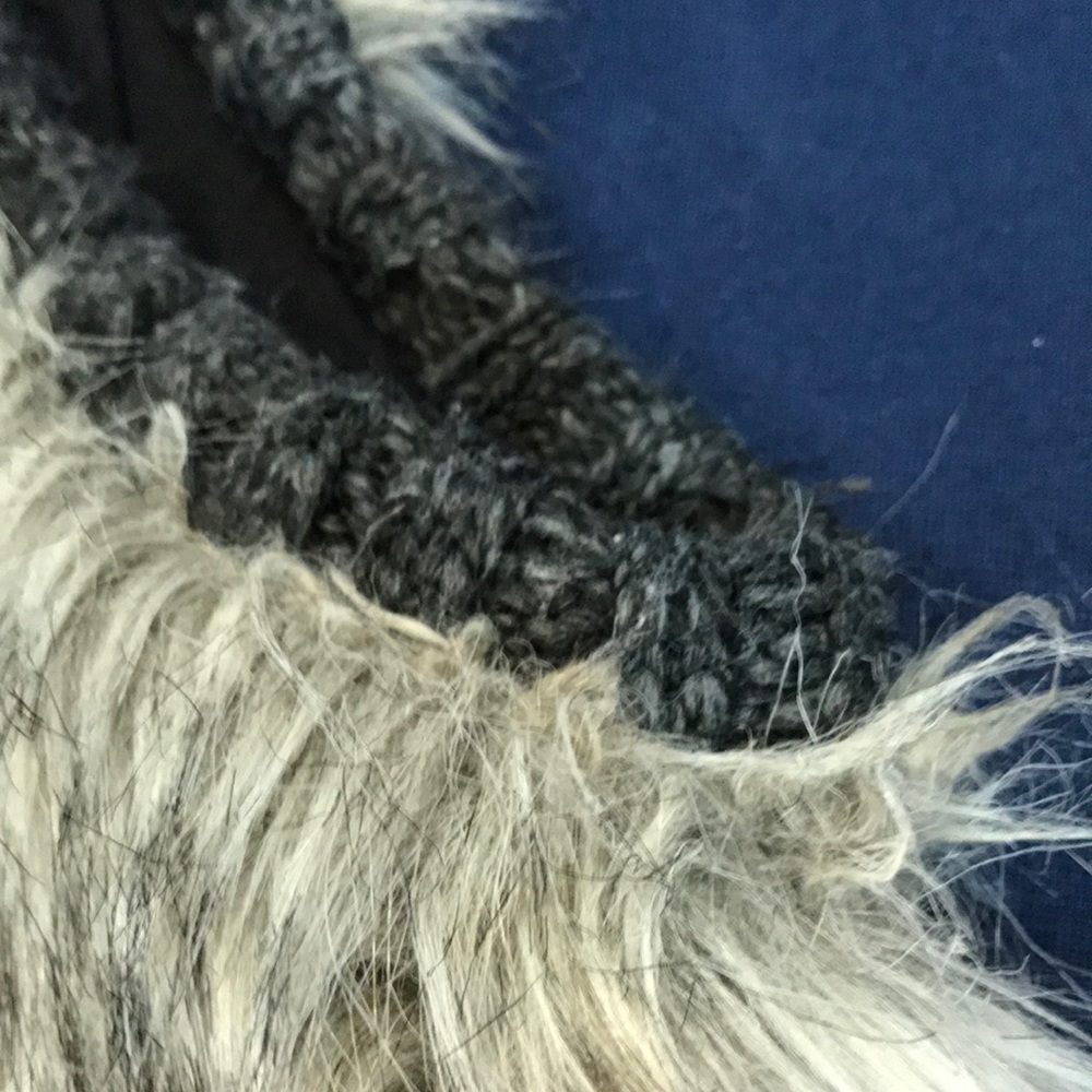 LOFT fleece lined faux fur/knit vest - Picture 7 of 11